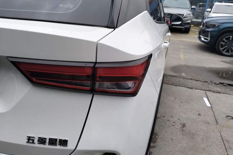 Used Wuling Alvez 2022 1.5L Manual Free-Style Model Right Rear Taillight