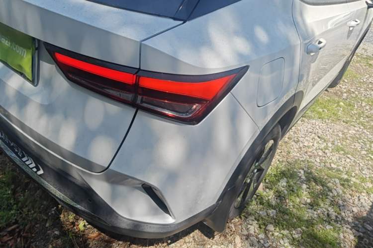 Used Wuling Alvez 2022 1.5L CVT Comfort Edition Right Rear Taillight