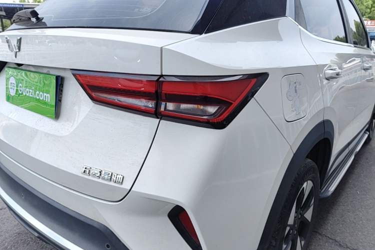 Used Wuling Alvez 2022 1.5L CVT Comfort Edition Right Rear Taillight