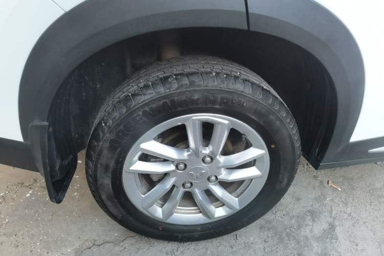 Used Wuling Alvez 2022 1.5L CVT Comfort Edition Right Rear Wheel Hub