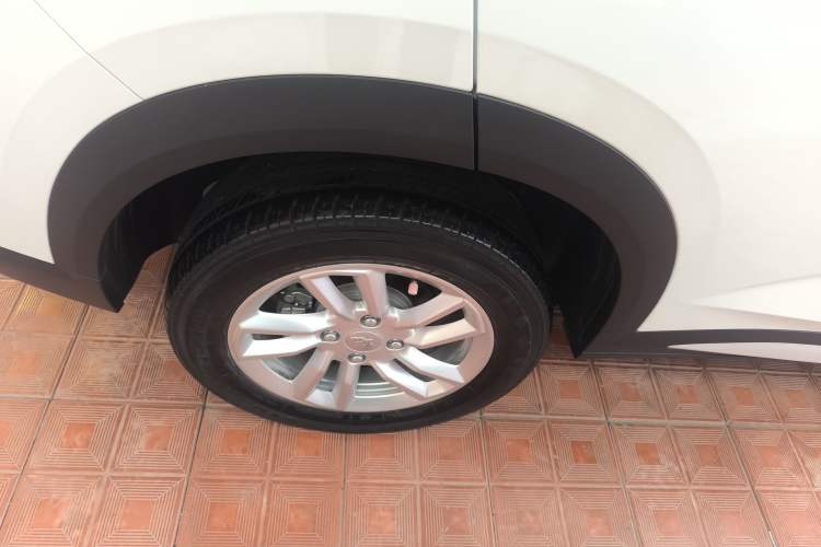 Used Wuling Alvez 2022 1.5L CVT Comfort Edition Right Rear Wheel Hub