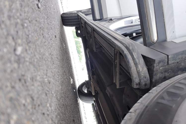 Used Wuling Alvez 2022 1.5L CVT Comfort Edition Right Side Sill