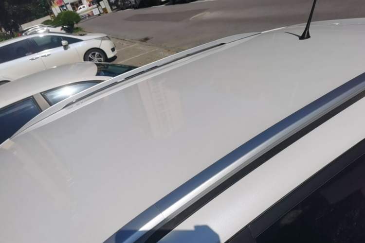 Used Wuling Alvez 2022 1.5L Manual Free-Style Model Roof