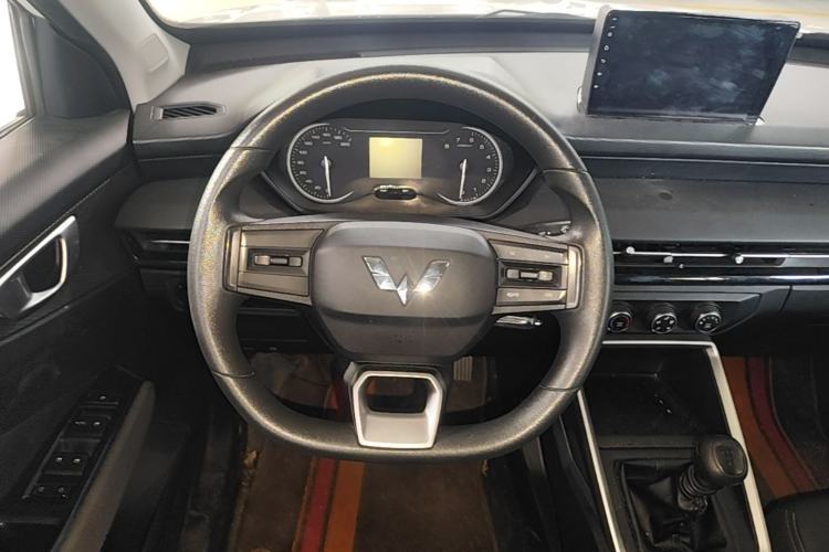 Used Wuling Alvez 2022 1.5L Manual Free-Style Model Steering Wheel