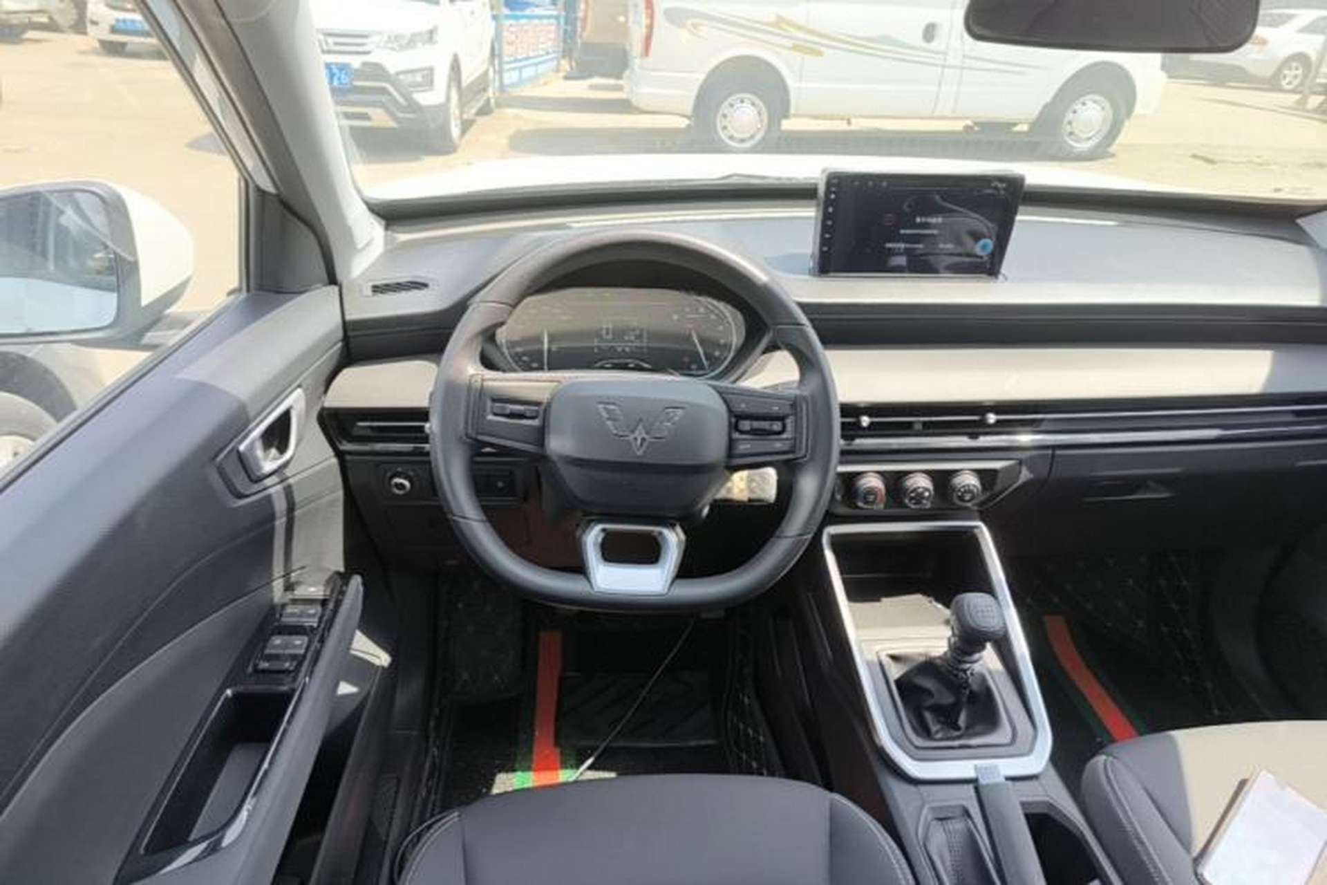 Used Wuling Alvez 2022 1.5L Manual Free-Style Model Steering Wheel