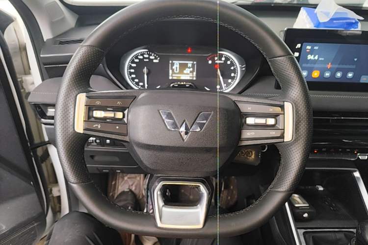 Used Wuling Alvez 2022 1.5L Manual Comfort Version Steering Wheel