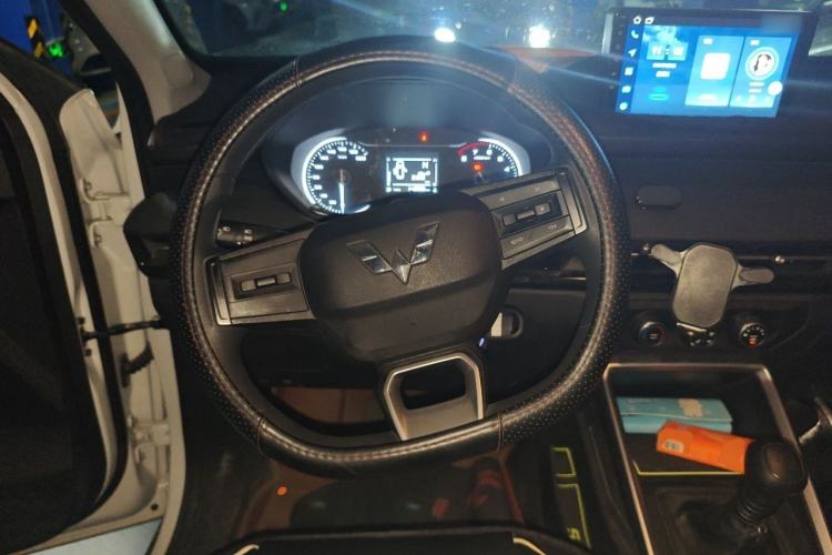 Used Wuling Alvez 2022 1.5L Manual Free-Style Model Steering Wheel