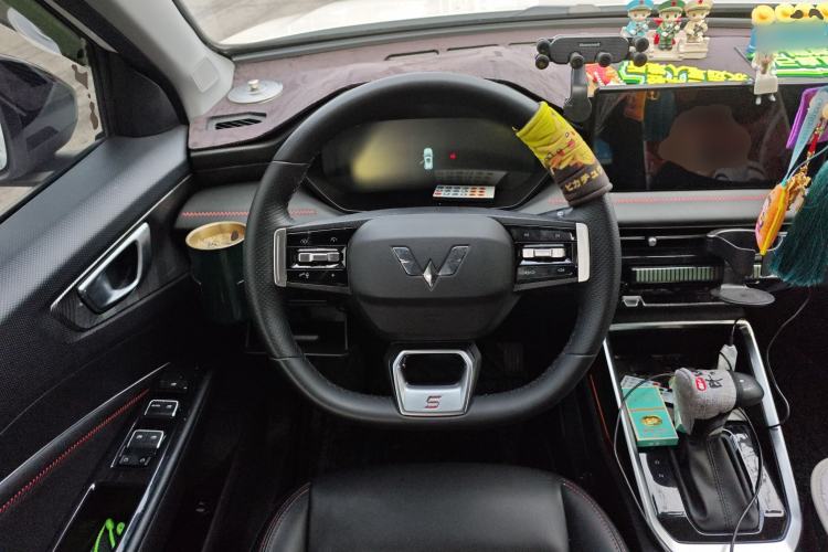 Used Wuling Alvez 2022 1.5T CVT Trendy & Cool Edition Steering Wheel