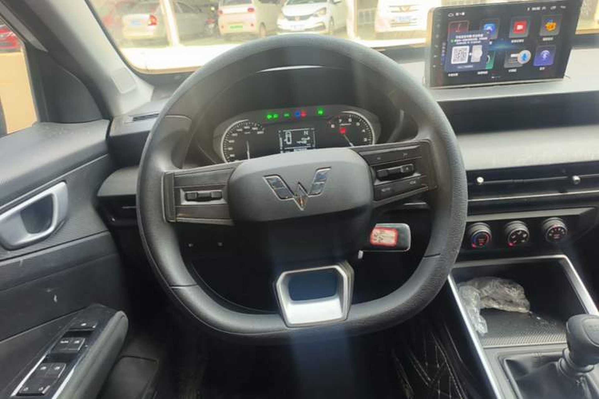 Used Wuling Alvez 2022 1.5L Manual Free-Style Model Steering Wheel