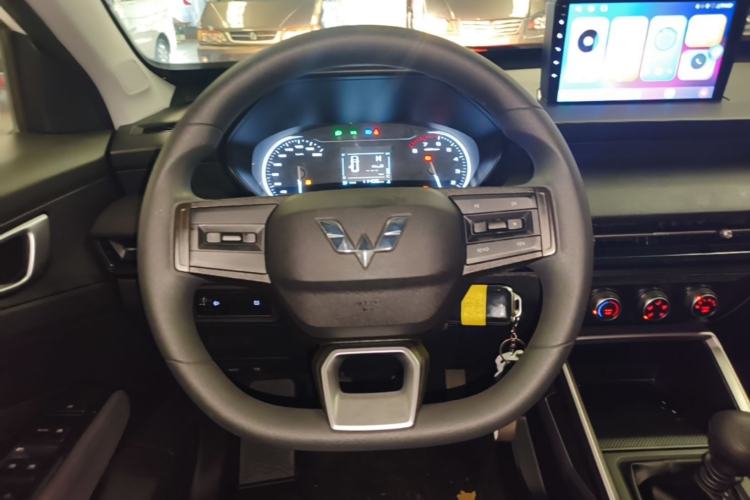 Used Wuling Alvez 2022 1.5L Manual Free-Style Model Steering Wheel