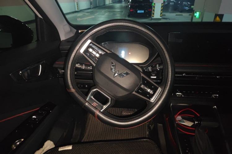 Used Wuling Alvez 2022 1.5T CVT Trendy & Cool Edition Steering Wheel