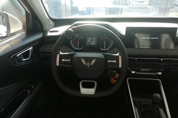 Used Wuling Alvez 2022 1.5L Manual Comfort Version Steering Wheel