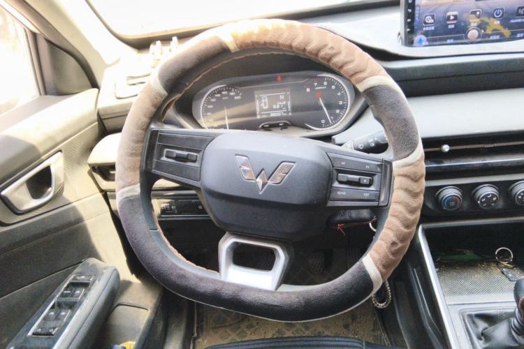 Used Wuling Alvez 2022 1.5L Manual Free-Style Model Steering Wheel
