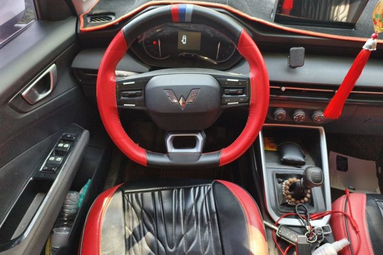Used Wuling Alvez 2022 1.5L Manual Free-Style Model Steering Wheel
