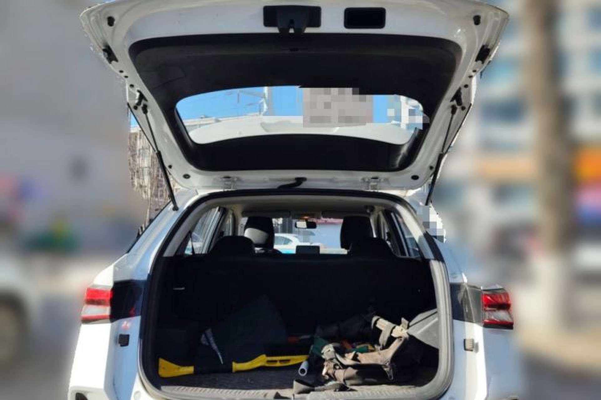 Used Wuling Alvez 2022 1.5L Manual Free-Style Model Trunk