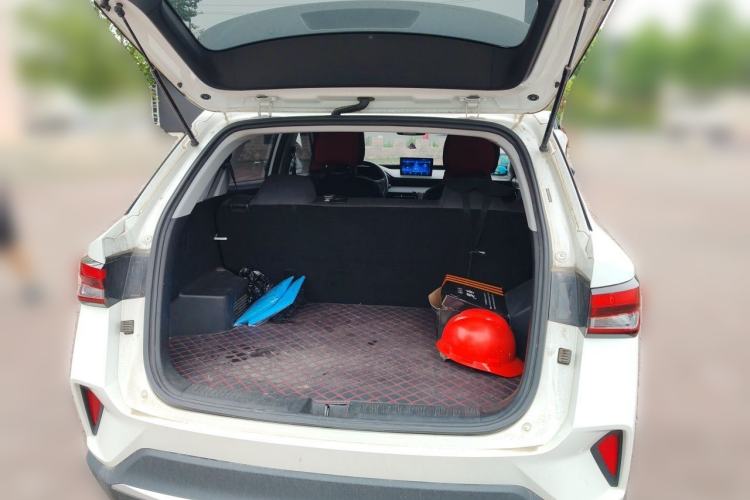 Used Wuling Alvez 2022 1.5L Manual Free-Style Model Trunk