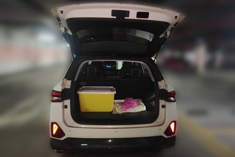 Used Wuling Alvez 2022 1.5T CVT Trendy & Cool Edition Trunk