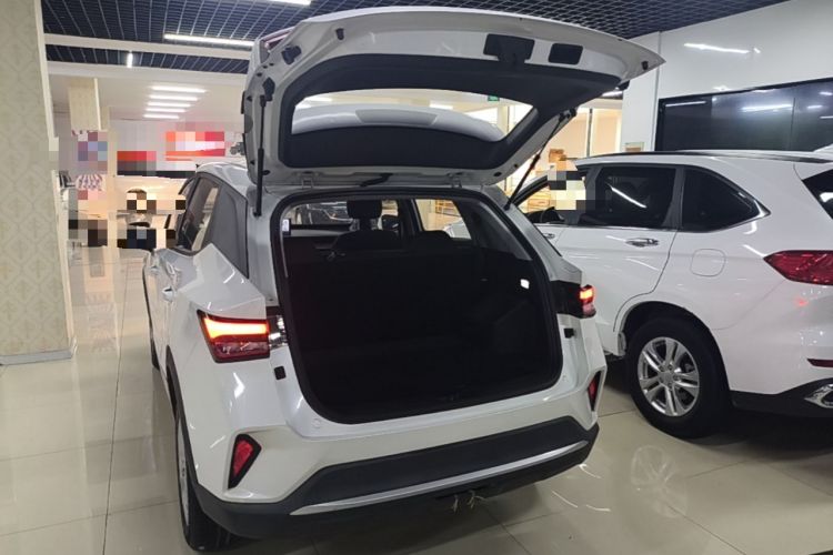 Used Wuling Alvez 2022 1.5L Manual Free-Style Model Trunk