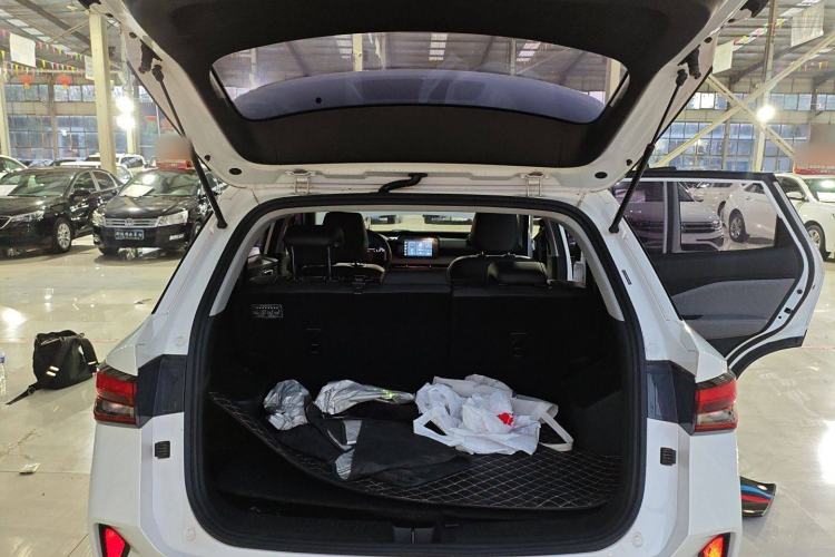 Used Wuling Alvez 2022 1.5L CVT Comfort Edition Trunk