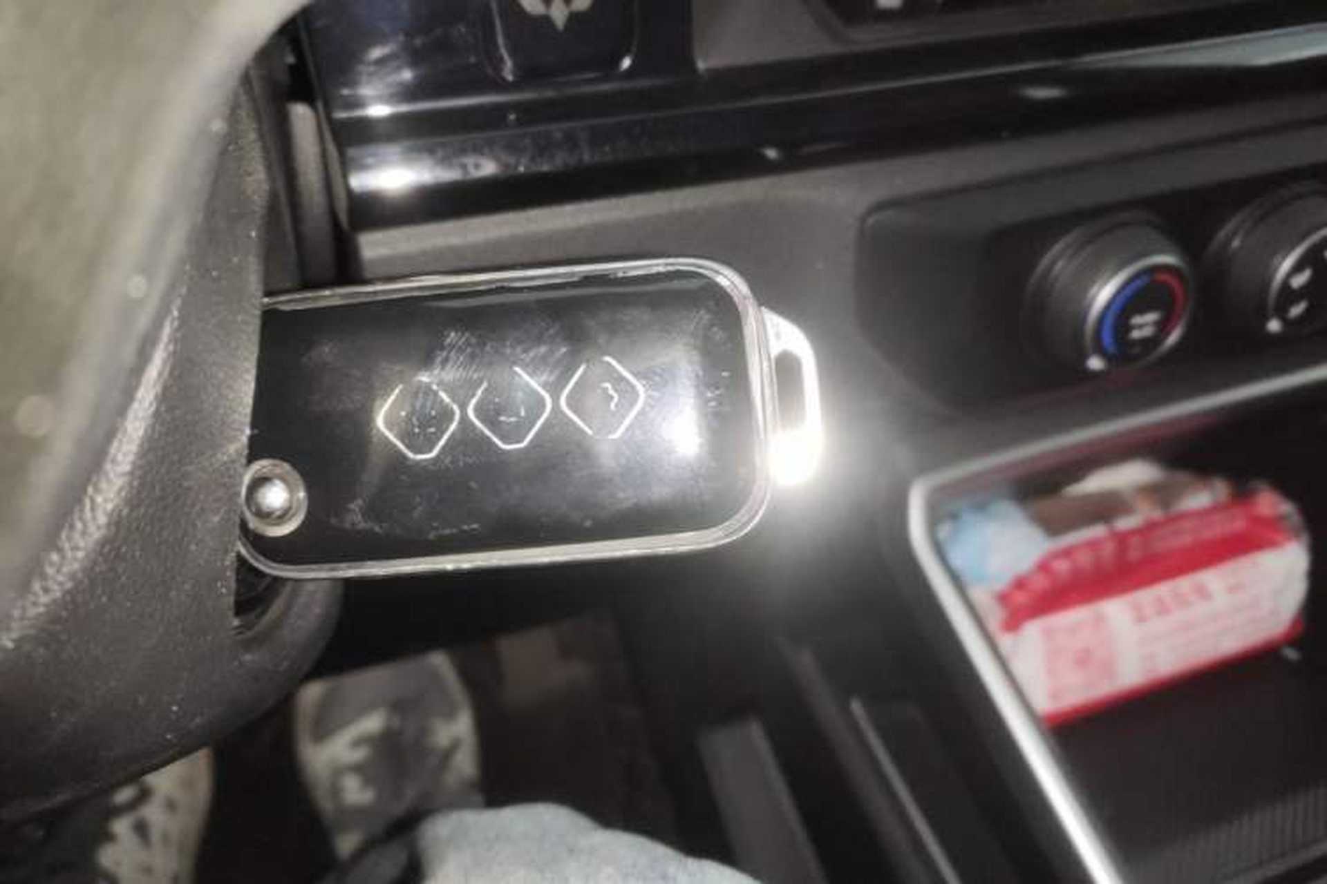 Used Wuling Alvez 2022 1.5L Manual Free-Style Model Vehicle Key