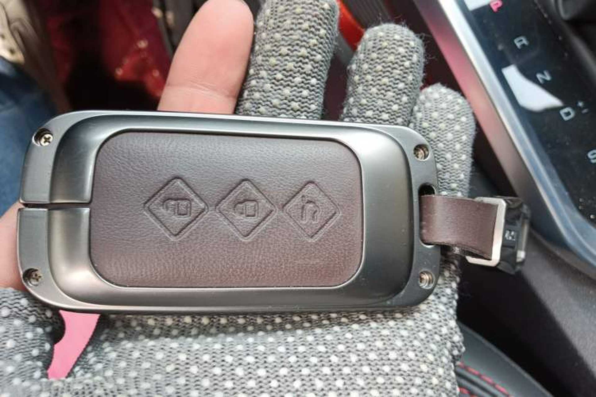 Used Wuling Alvez 2022 1.5T CVT Trendy & Cool Edition Vehicle Key