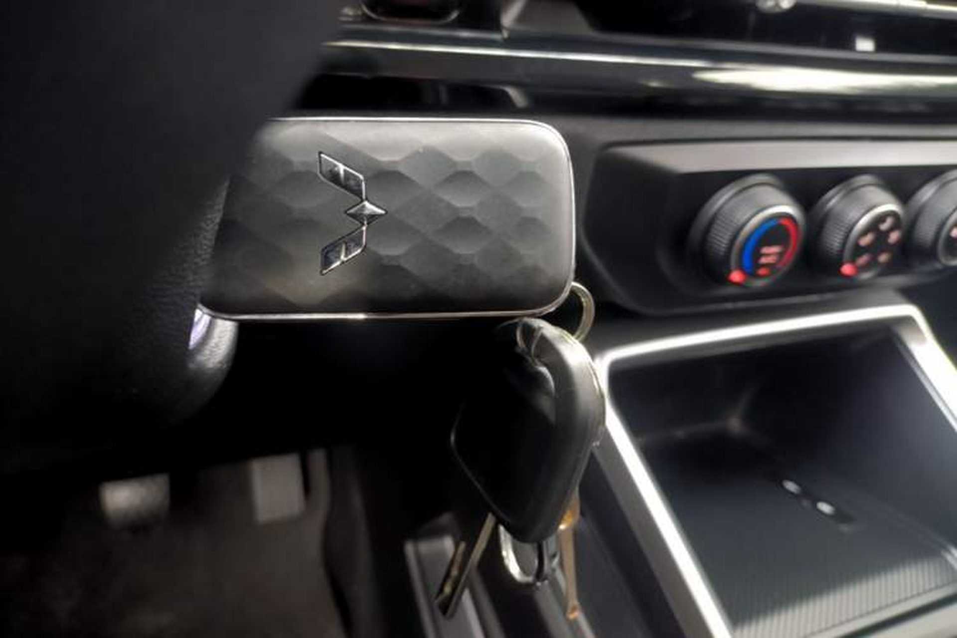 Used Wuling Alvez 2022 1.5L Manual Free-Style Model Vehicle Key