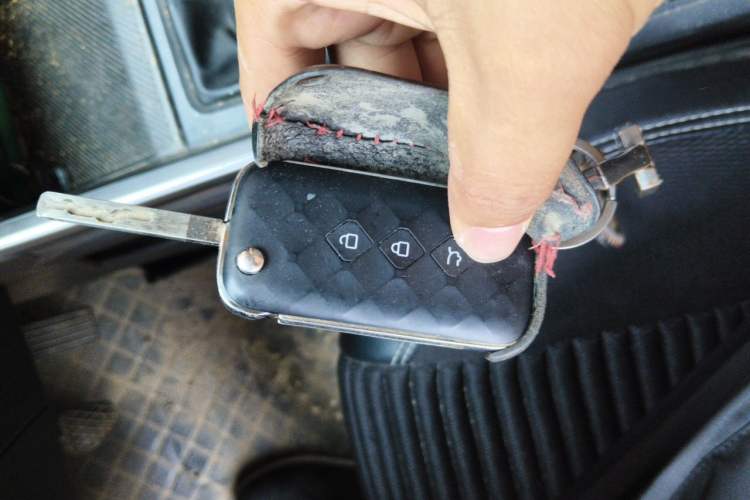 Used Wuling Alvez 2022 1.5L Manual Free-Style Model Vehicle Key