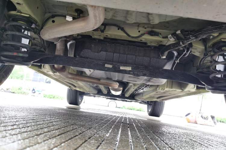 Used Wuling Alvez 2022 1.5T CVT Trendy & Cool Edition Chassis Rear