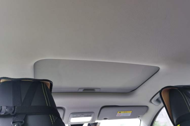 Used Wuling Alvez 2022 1.5T CVT Trendy & Cool Edition Headliner