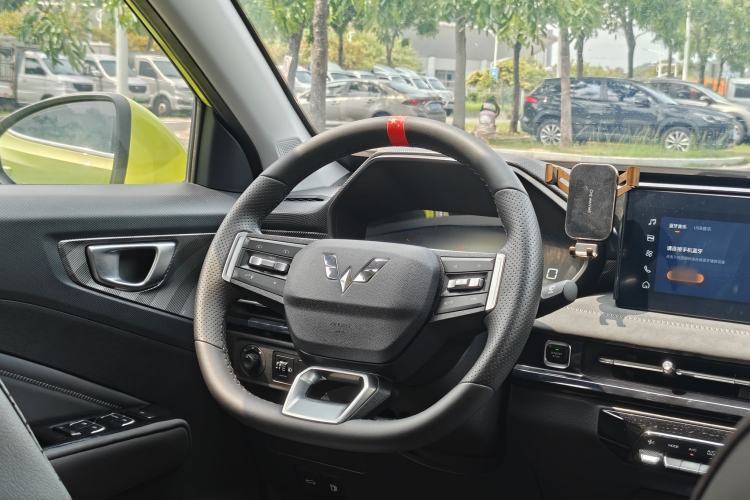 Used Wuling Alvez 2022 1.5L CVT Comfort Edition Interior 3