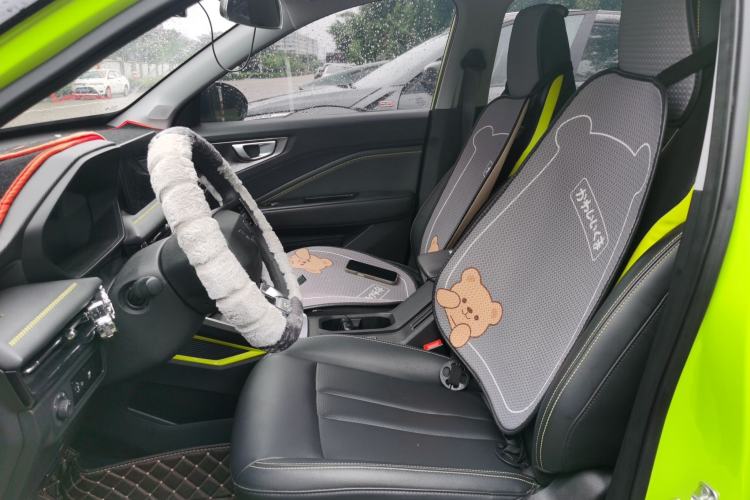 Used Wuling Alvez 2022 1.5T CVT Trendy & Cool Edition Left Front Seat