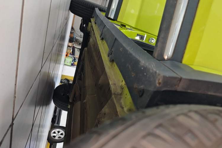 Used Wuling Alvez 2022 1.5L CVT Comfort Edition Right Side Sill