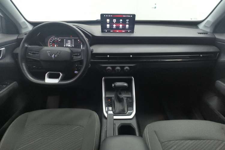 Used Wuling Alvez 2023 1.5L CVT Comfort Edition Center Console