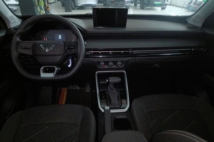 Used Wuling Alvez 2023 1.5L CVT Comfort Edition Center Console