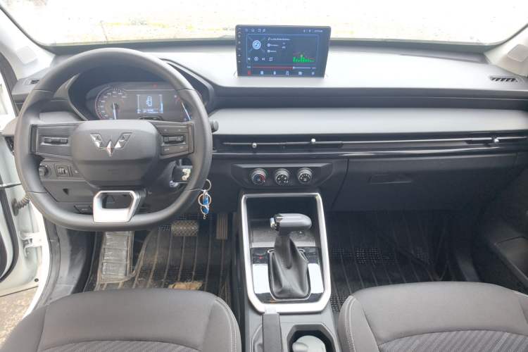 Used Wuling Alvez 2023 1.5L CVT Comfort Edition Center Console