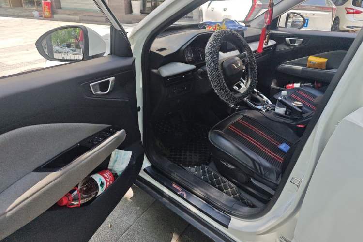 Used Wuling Alvez 2023 1.5L CVT Comfort Edition Driver Seat