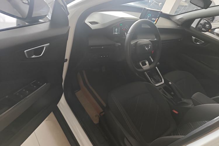 Used Wuling Alvez 2023 1.5L CVT Comfort Edition Driver Seat