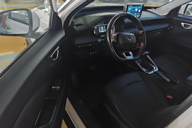 Used Wuling Alvez 2023 1.5L CVT Comfort Edition Driver Seat