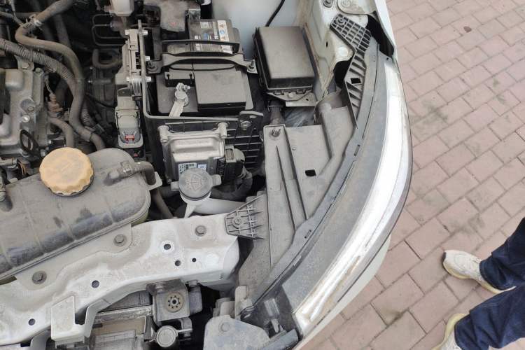 Used Wuling Alvez 2023 1.5L CVT Comfort Edition Engine Bay Left