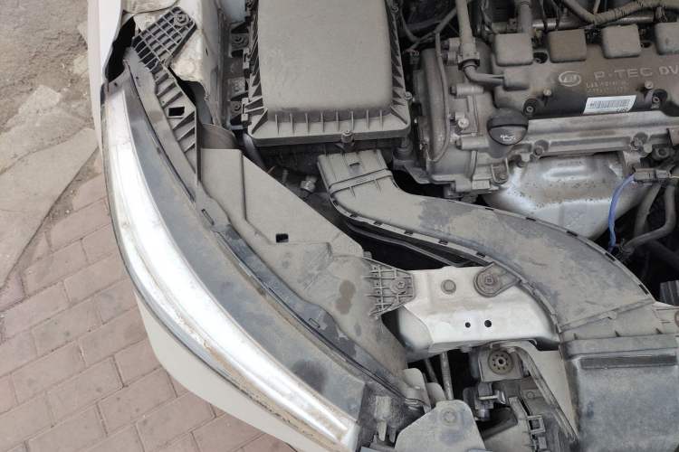 Used Wuling Alvez 2023 1.5L CVT Comfort Edition Engine Bay Right