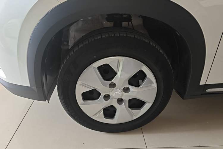 Used Wuling Alvez 2023 1.5L CVT Comfort Edition Exterior 4