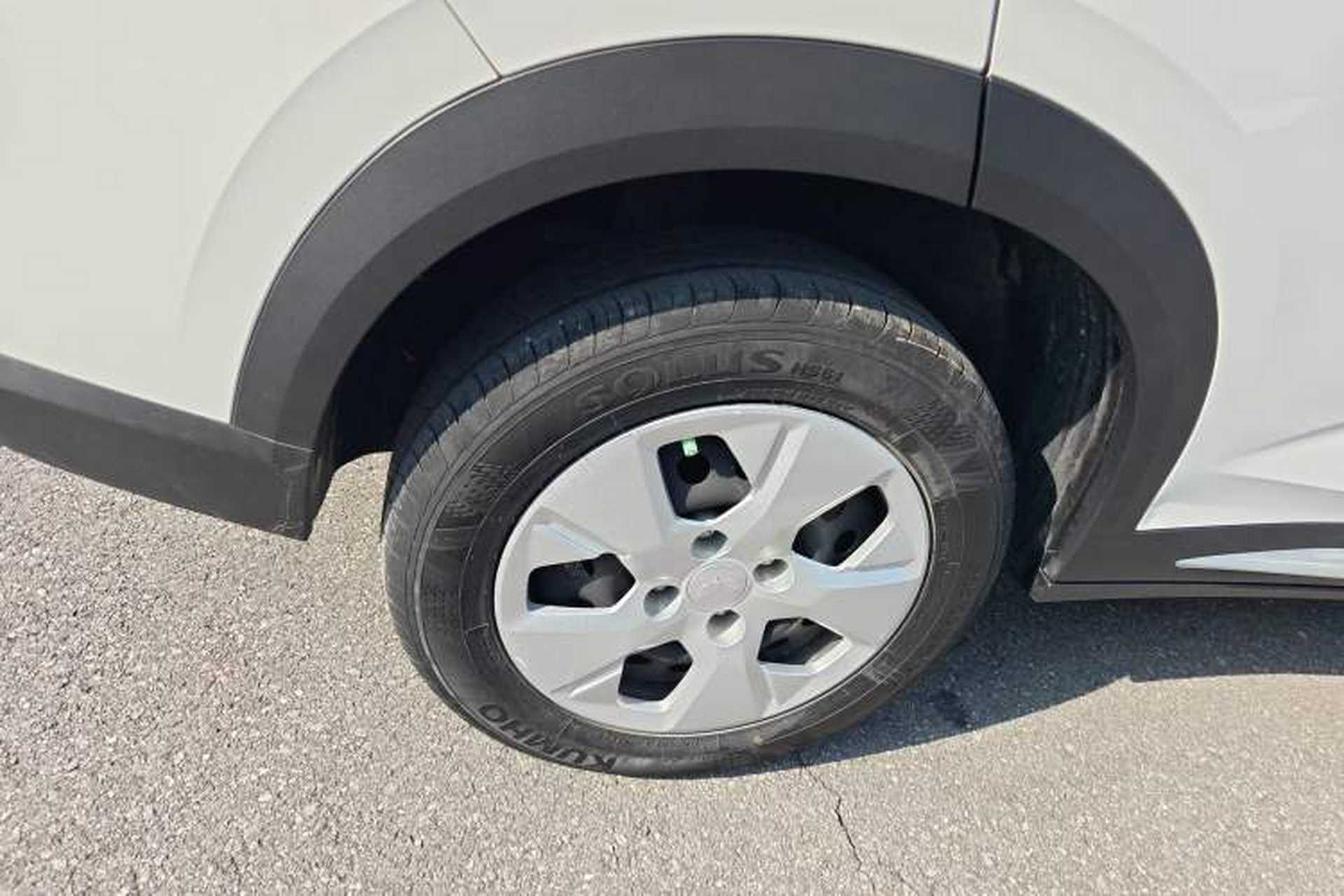 Used Wuling Alvez 2023 1.5L CVT Comfort Edition Exterior 8