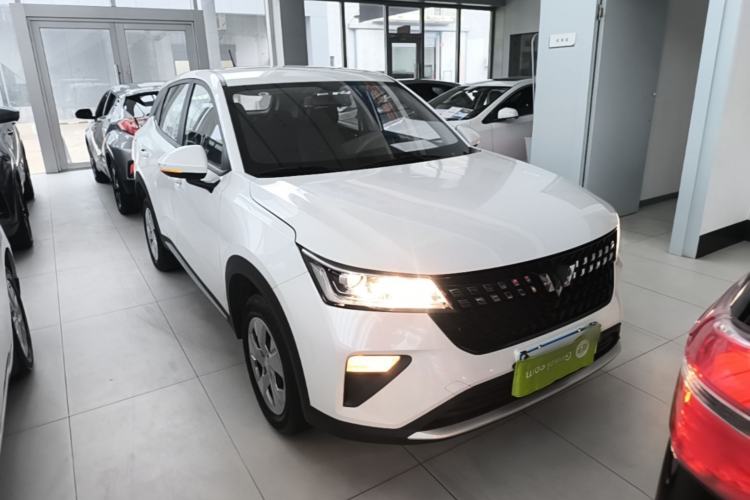 Used Wuling Alvez 2023 1.5L CVT Comfort Edition Front Right 45 Deg