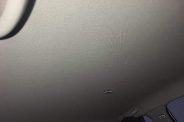 Used Wuling Alvez 2023 1.5L CVT Comfort Edition Headliner