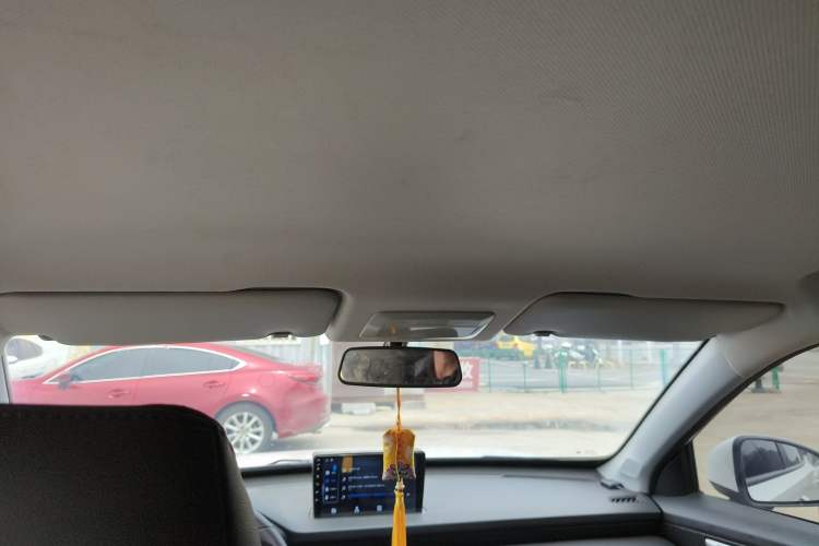 Used Wuling Alvez 2023 1.5L CVT Comfort Edition Headliner