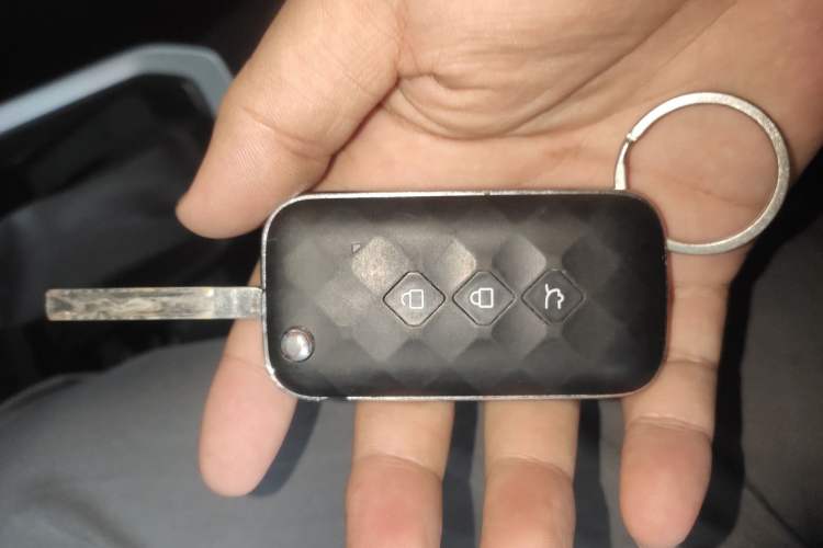 Used Wuling Alvez 2023 1.5L CVT Comfort Edition Interior 1