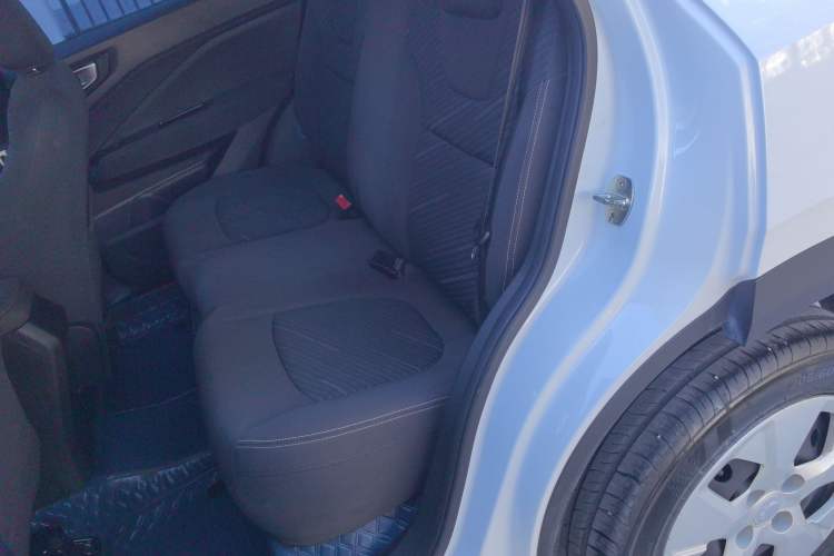 Used Wuling Alvez 2023 1.5L CVT Comfort Edition Interior 1