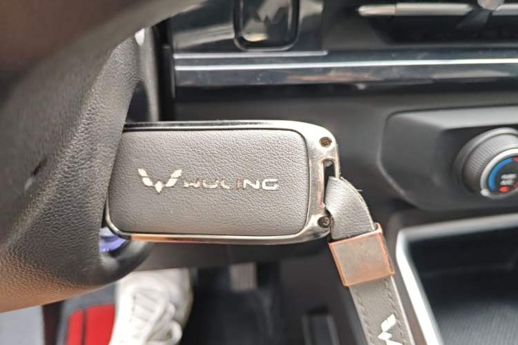 Used Wuling Alvez 2023 1.5L CVT Comfort Edition Interior 1