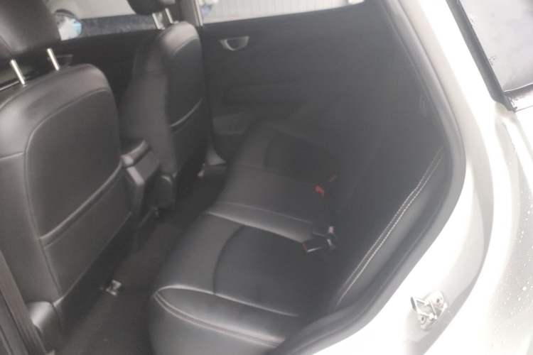 Used Wuling Alvez 2023 1.5L CVT Comfort Edition Interior 4