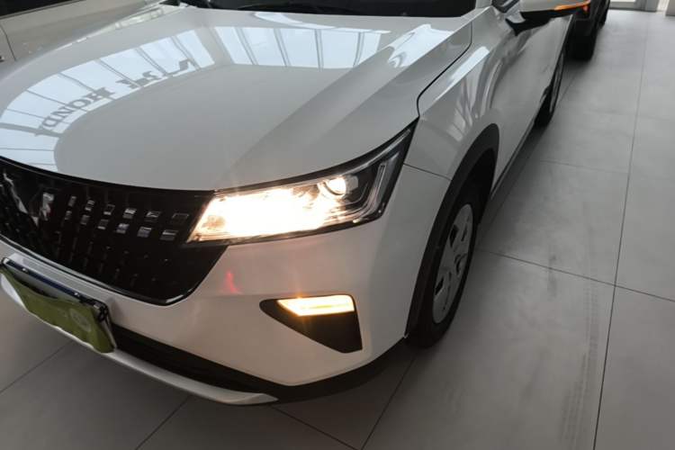 Used Wuling Alvez 2023 1.5L CVT Comfort Edition Left Front Headlight